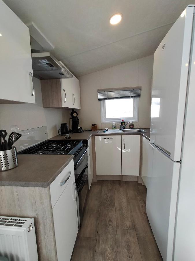 Bj Chalets - De Rug 1 - Vakantiepark Lauwersoog - Luxe Chalet Met Vaatwasser! Vroege Incheck! Extérieur photo