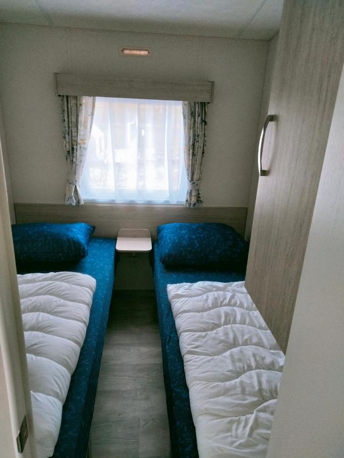Bj Chalets - De Rug 1 - Vakantiepark Lauwersoog - Luxe Chalet Met Vaatwasser! Vroege Incheck! Extérieur photo